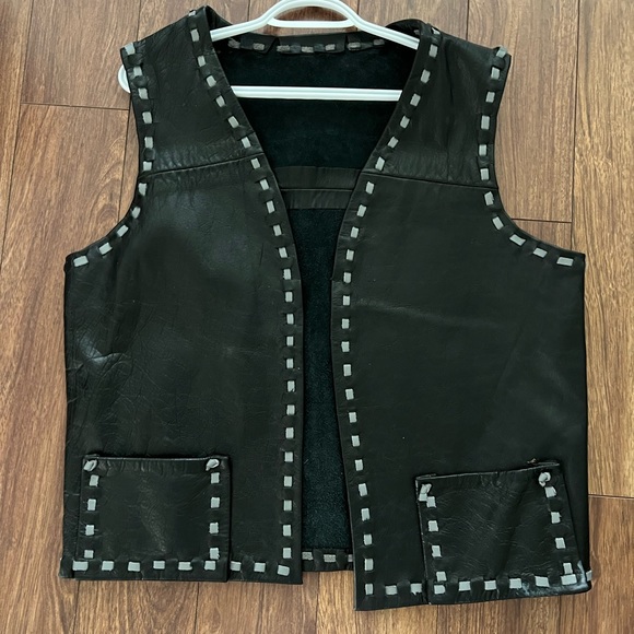 Black and Grey Men’s real leather custom vest size large - Picture 1 of 3